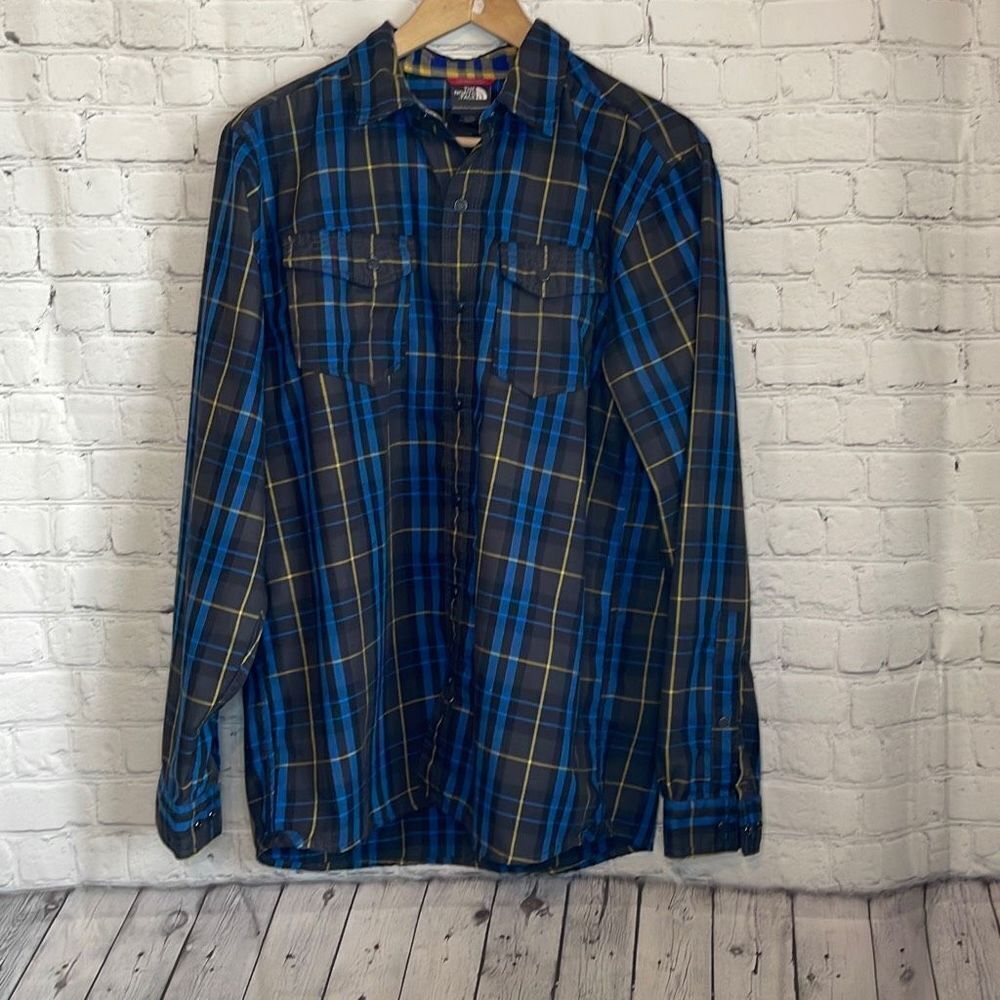 North Face Men’s Long Sleeve Button‎ Snap Dress Shirt size medium